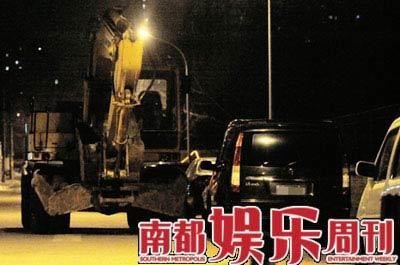 47岁蒋雯丽近照，体态丰腴，老公车震出轨后，被曝包养小鲜肉