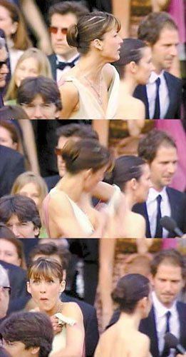 十大女星遭遇意外走光露点瞬间（图）