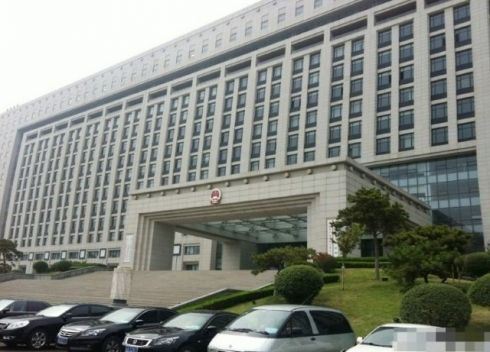 网友吐槽奢华济南政府大楼：造价40亿 有40多部电梯