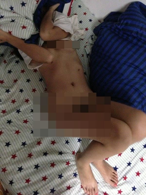 美女模特“御姐很哀伤”不雅艳照曝光堪比AV（图）