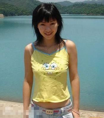 柳岩整容前旧照爆乳走光露底照（图）