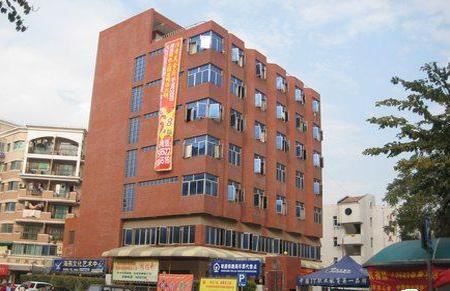 42岁杨钰莹与赖文峰旧照曝光（图）