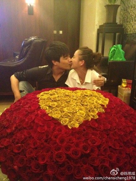 陈思成佟丽娅大婚4年情史回顾(图)