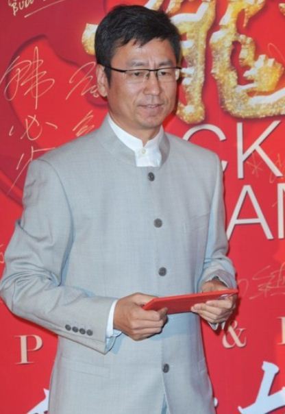 实拍成龙60岁生日宴（图）