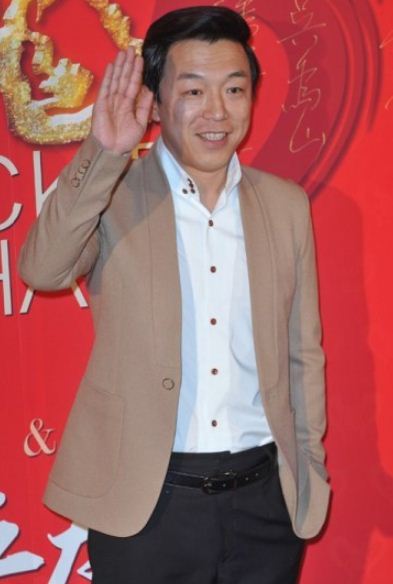 实拍成龙60岁生日宴（图）