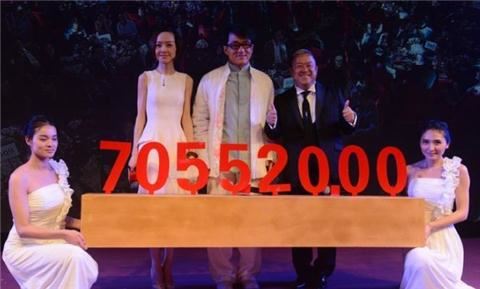 实拍成龙60岁生日宴（图）