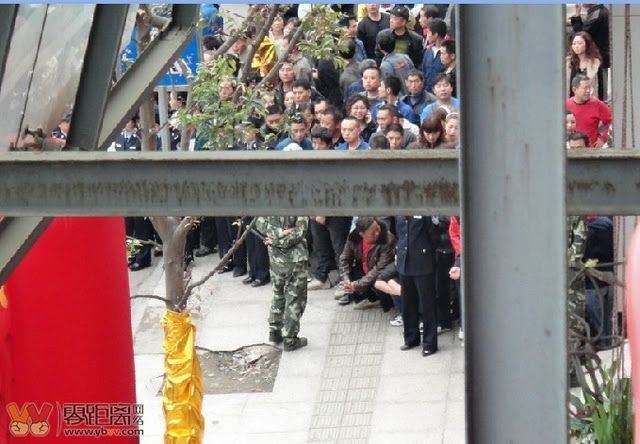 冒犯高官女儿的司机 四川黑老大全家被抓