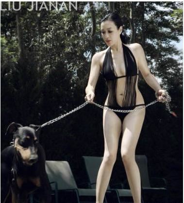 性感女神钟丽缇早年大尺度写真曝光(图)