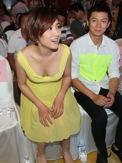 32岁马苏大尺度爆乳走光的惊艳瞬间（图）