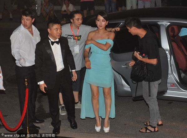 32岁马苏大尺度爆乳走光的惊艳瞬间（图）