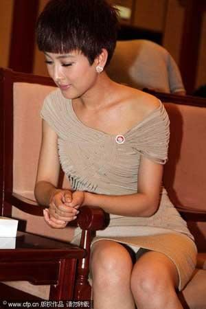 32岁马苏大尺度爆乳走光的惊艳瞬间（图）