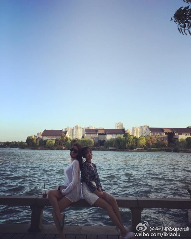 胸又不见了？扒扒辣妈李小璐匪夷所思的“胸”路历程