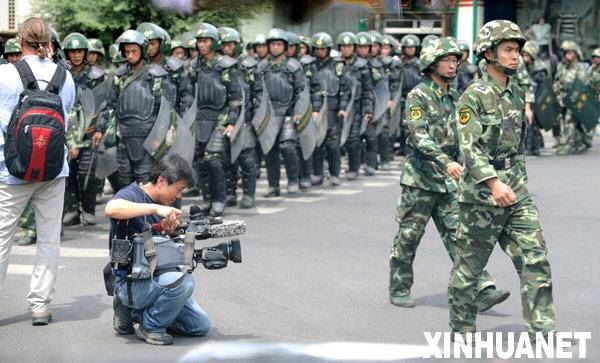 国际舆论热评新疆7.5事件:中国处理熟练多了(组图)