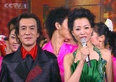 董卿周涛交恶内幕曝光 周涛成董卿“上司”