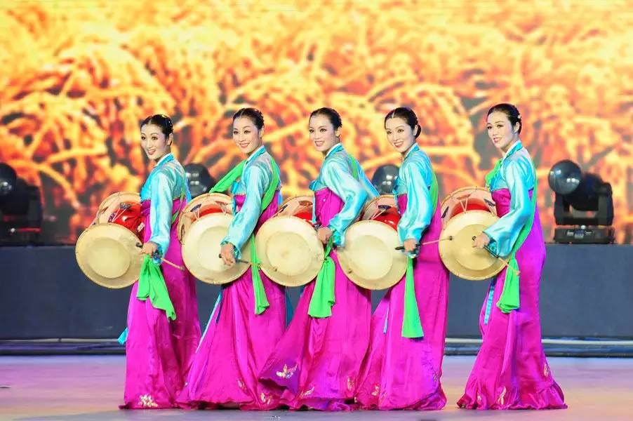 图集|揭秘朝鲜六大女子天团与艺术团