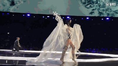 上海维密秀赚足眼球！揭开维密背后的品牌奥秘！