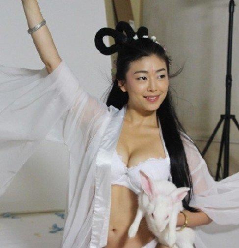 秒杀宅男的十大新生代波霸女星（图）