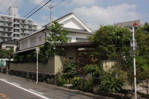 走进日本前首相村山富市家