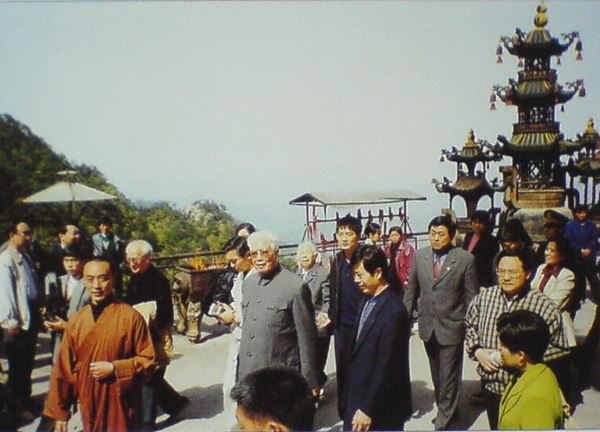 揭秘中共仍健在元老近况