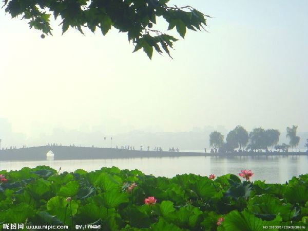 中国大学校园里的十个最美湖泊【组图】