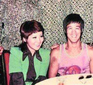 黑帮老大向华强潜过多少女星?(图)