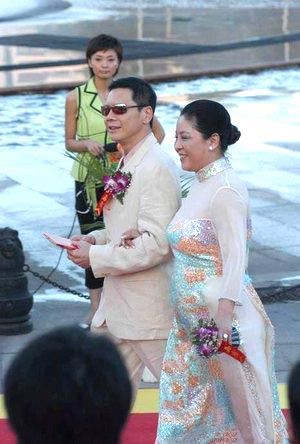 黑帮老大向华强潜过多少女星？（图）