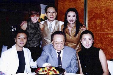 黑帮老大向华强潜过多少女星？（图）