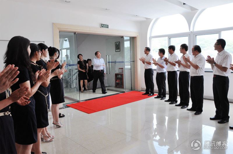 张俊以：雷政富罕见照【图】