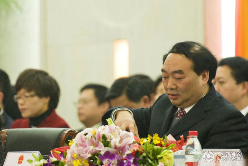 张俊以：雷政富罕见照【图】