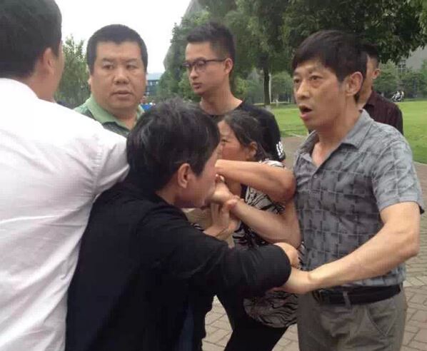 毕业在即，中南大学研三学生缘何跳楼自杀?