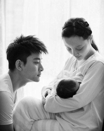 杨幂领衔给宝宝喂母乳的十大女星（图）