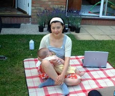 杨幂领衔给宝宝喂母乳的十大女星（图）