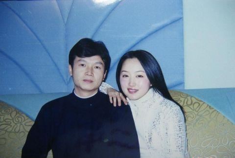 杨钰莹19年前红楼绝版艳照曝光（图）