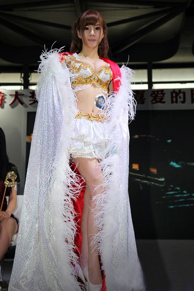 宅男女神叶梓萱爆乳装露点照曝光（图）
