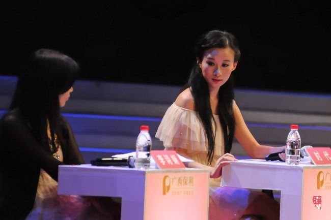 <非诚勿扰>南宁选秀-“美女帮帮团”李诗娴,时代