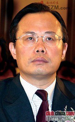 从清华大学毕业后当上大贪官的人清单