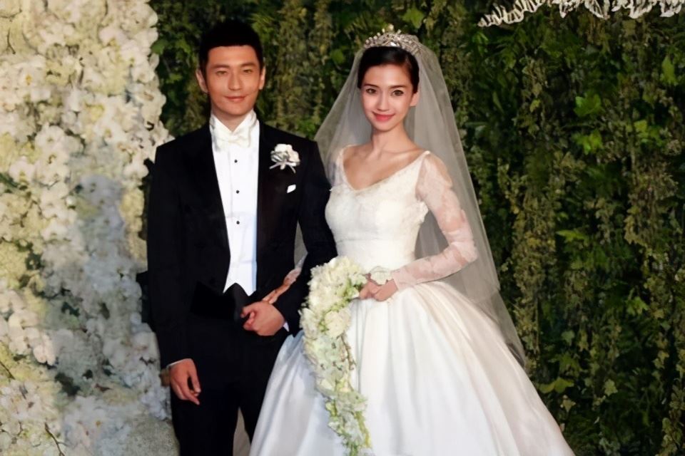 赵薇和黄晓明的娱乐圈老友记,果然比世纪婚礼更长久