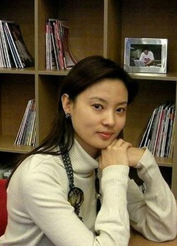 知性美女主播刘芳菲的本色人生