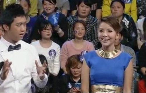 央视女主播激凸走光大盘点(图)