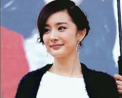 杨幂整容前罕见旧照曝光(图)