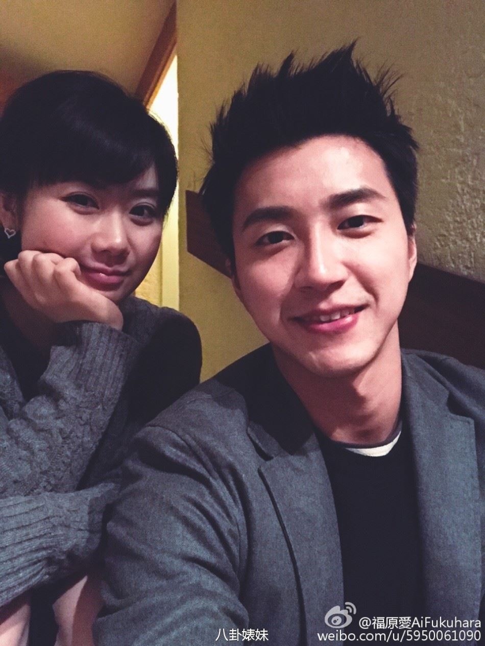 福原爱江宏杰婚纱照来啦！爱酱抹胸大秀事业线两人情史揭秘