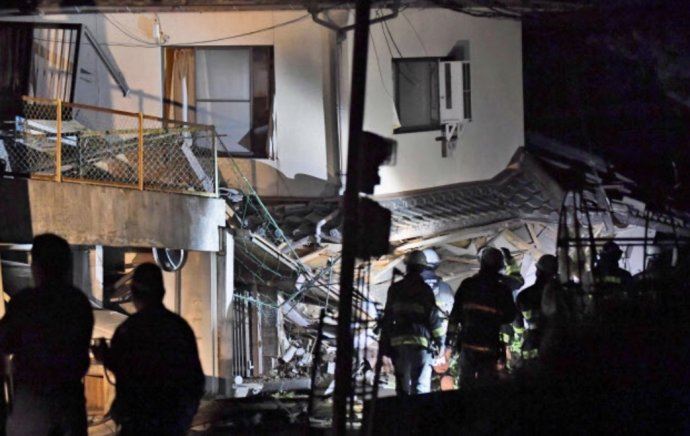 日本熊本县7级地震有点蹊跷（现场照片）