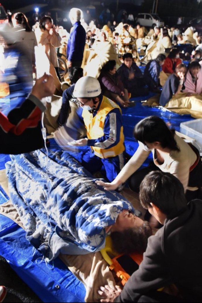 日本熊本县7级地震有点蹊跷（现场照片）