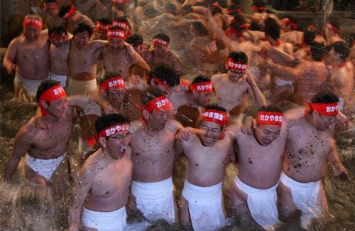 日本“裸体节”到底是个什么节日（图）