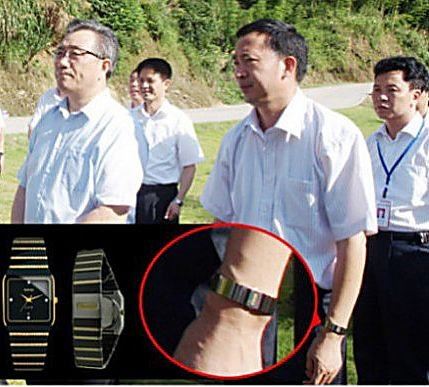 媒体评各地“表叔”:福建表叔遭曝光两月成疑案