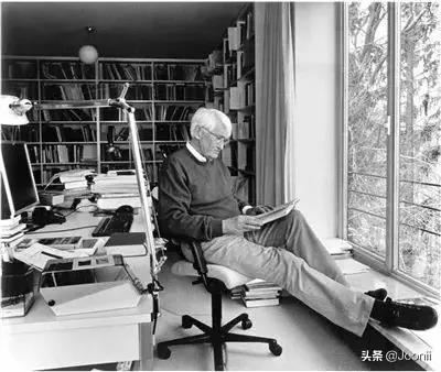 哲学与社会科学的集大成者——哈贝马斯及其两大著名理论