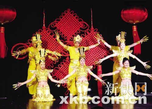 深圳网友办“山寨春晚” 全程网络直播(组图)