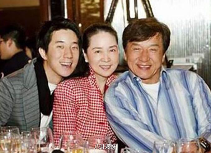 钟汉良谢易桦两度同框，隐婚生女坐实？揭娱乐圈的隐婚明星