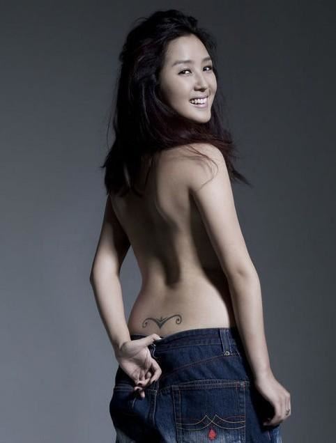 公然暴露私密处纹身的十大女星（图）