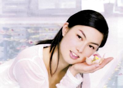 20位中外混血儿美女明星谁最养眼?(图)